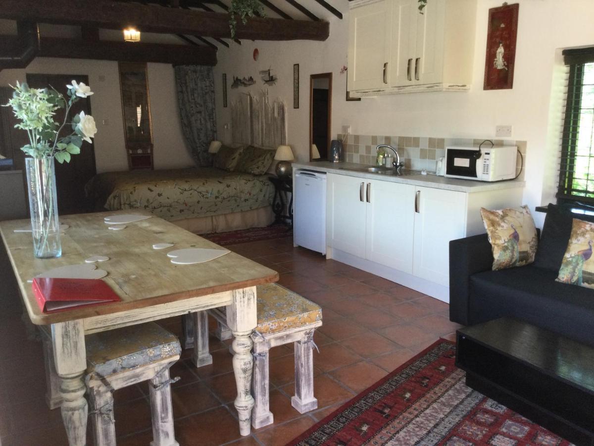 The Garth Guest Suite Studio Cottage Лінґфілд Екстер'єр фото